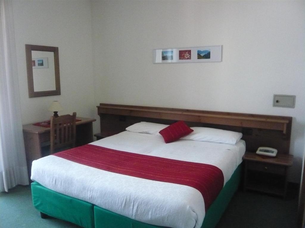 Cadria Nature & Bike Hotel Lenzumo di Concei Quarto foto